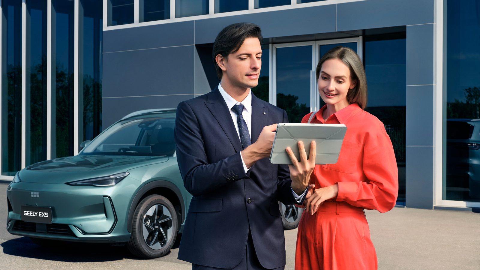 Geely advisor helping customers at the showroom