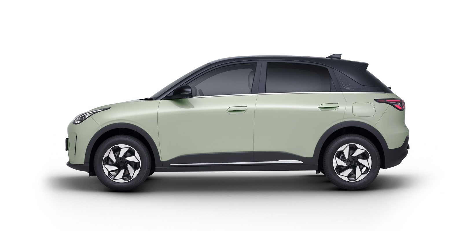 Geely EX2 side view